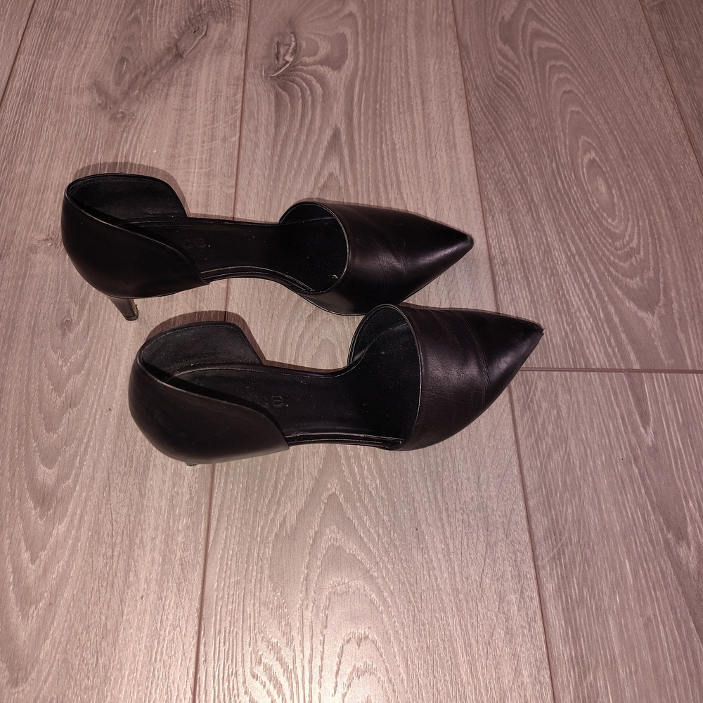 Vince D'orsay Heels
